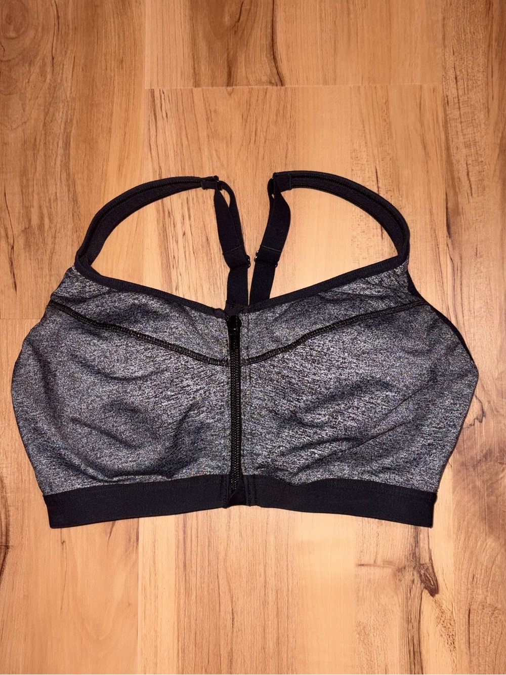 Victorias Secret VSX Sport Knockout Front Zip Sports Bra